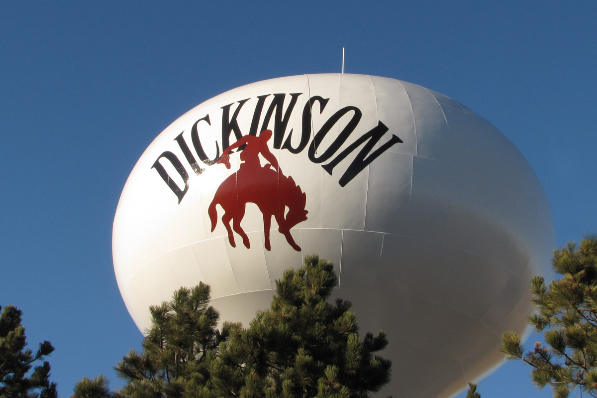 Dickinson elevated storage tank